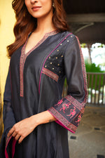 Load image into Gallery viewer, Katha Navy blue suit