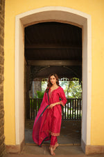 Load image into Gallery viewer, Aaroha Pink Suit