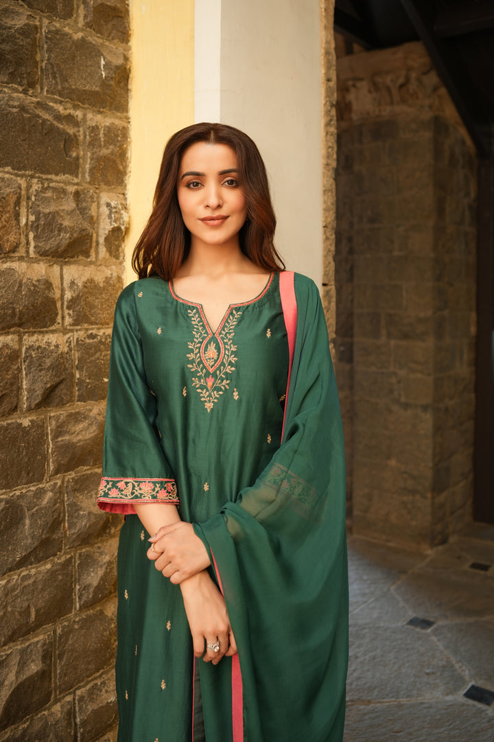 AAROHA GREEN SUIT SET