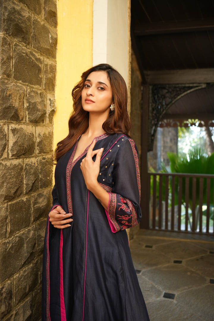 Katha Navy blue suit