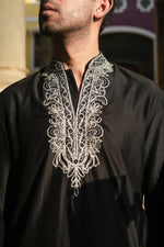 Load image into Gallery viewer, Ayaska Black Kurta Set